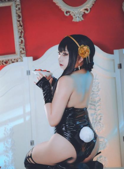 美女翘臀少妇啪啪呻吟流水图片_1080P电影完整版